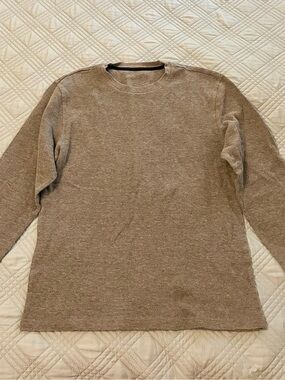 Men's Gray Crewneck Thermal Henley, See Measurements for Size